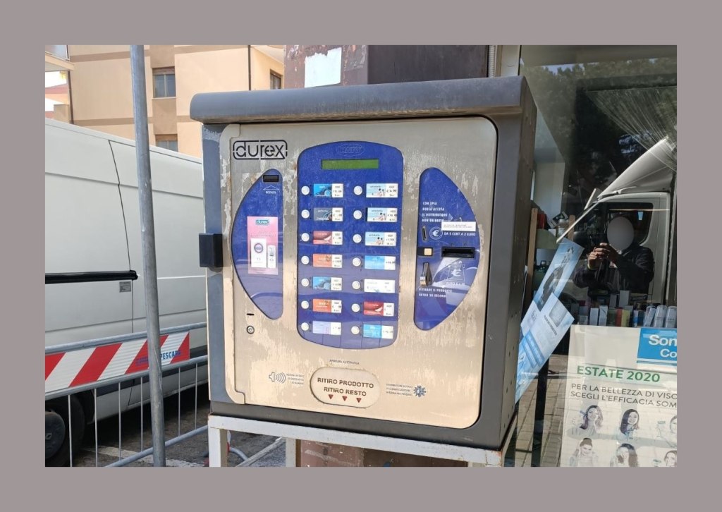 Automatic Condom Vending Machine Bank 22/2020 Pescara Law Court - Sale 3